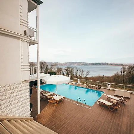 View Hotel 4*